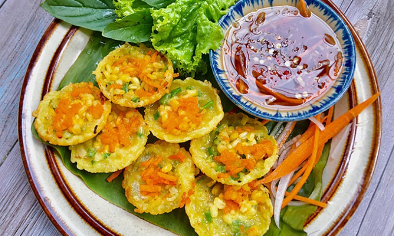 Thành phẩm bánh khọt chạy thơm ngon