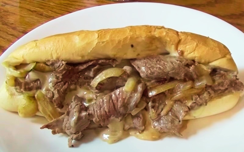 Thành phẩm bánh mì thịt bò xào phô mai
