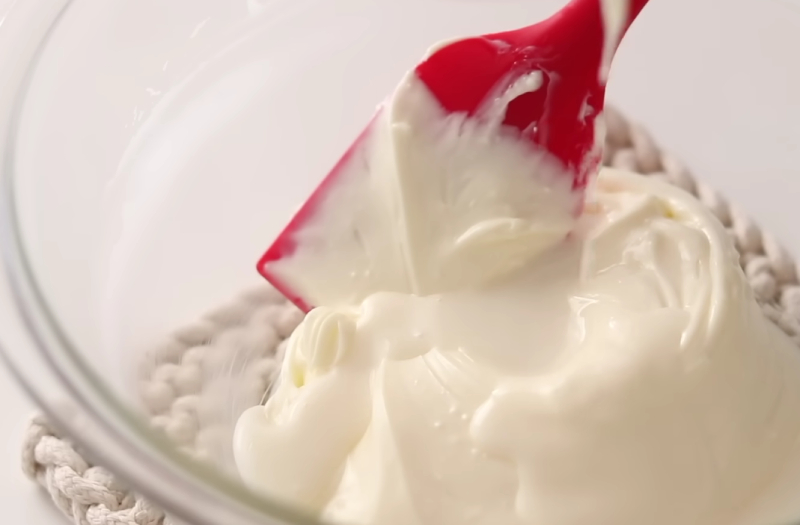 Trộn hỗn hợp kem phô mai