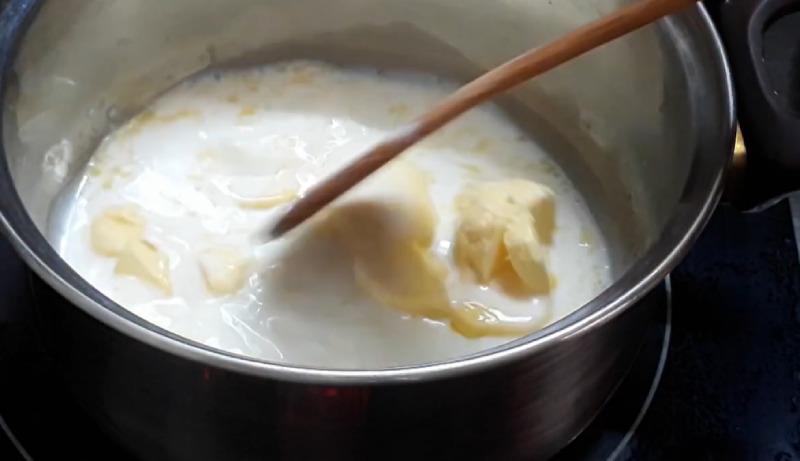 Nấu phần vỏ bánh