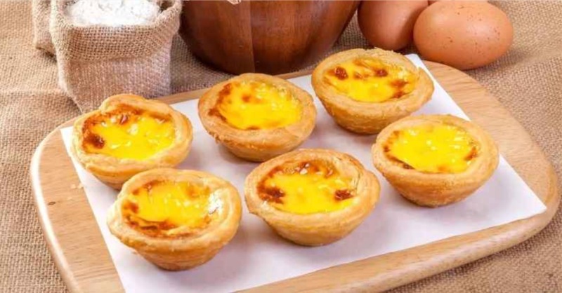 Bánh trứng nướng vàng giòn hấp dẫn