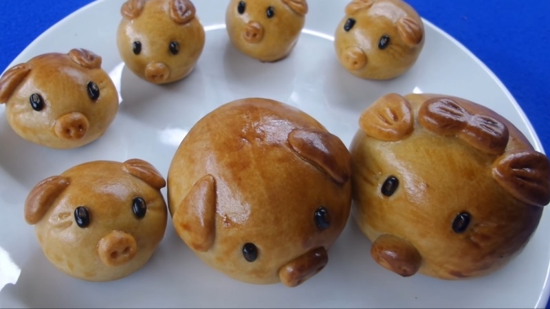 Bánh Trung thu nướng hình con heo nhiều kích thước