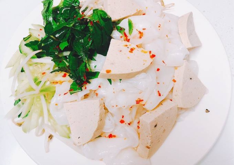 Bánh ướt chả chay