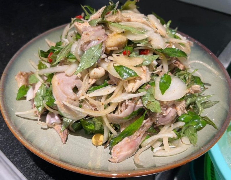 Tiến hành làm nộm lòng gà