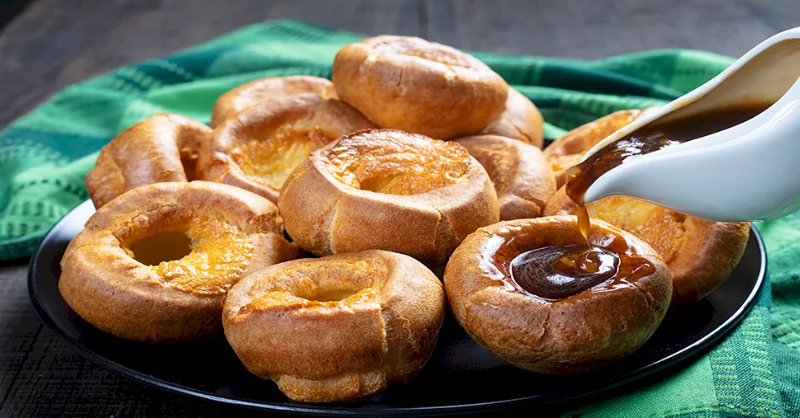 Cách làm bánh Yorkshire Pudding cho mùa Giáng Sinh