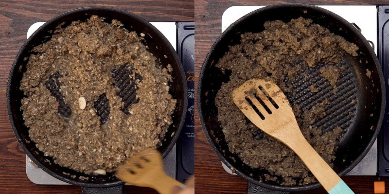 Xào hỗn hợp nấm băm nhỏ làm nhân cho món bò Wellington