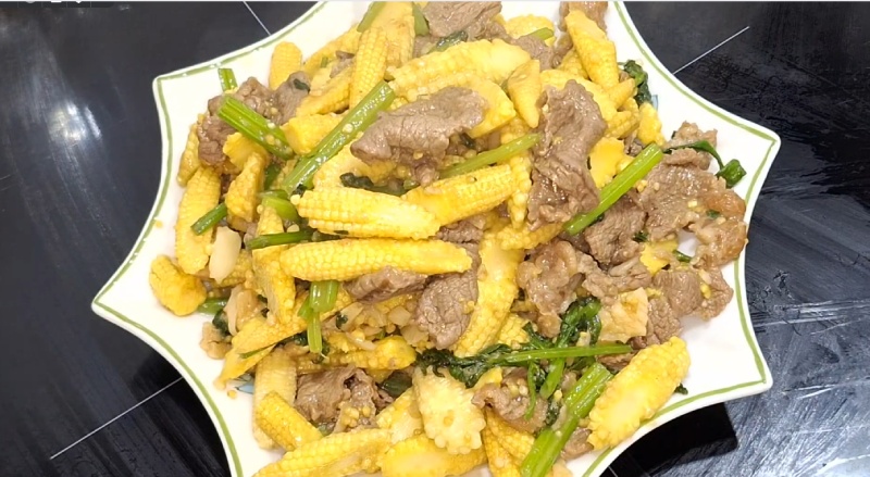 Món bò xào ngô bao tử thơm ngon, hấp dẫn, đầy màu sắc