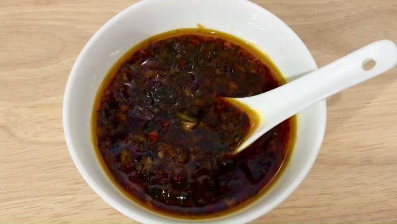 Hướng dẫn công thức pha nước sốt ăn với bún khô xào chay