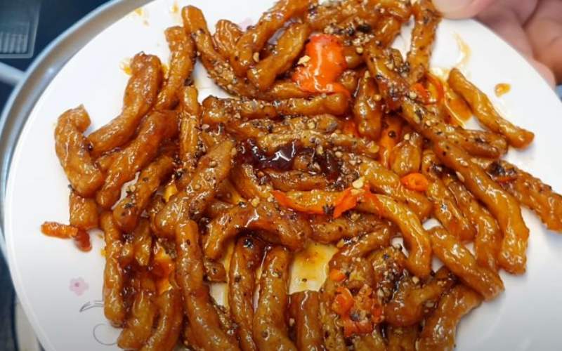 Thành phẩm cá bống chay kho tiêu đậm vị