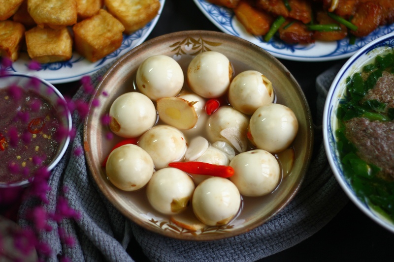 Cà pháo muối chua ăn kèm mâm cơm ngày Tết