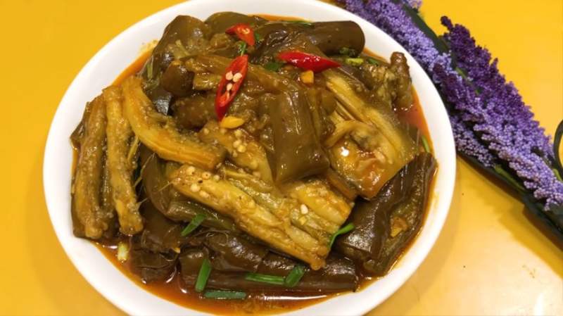 Cà tím xào nước tương chay hương vị đậm đà thơm ngon
