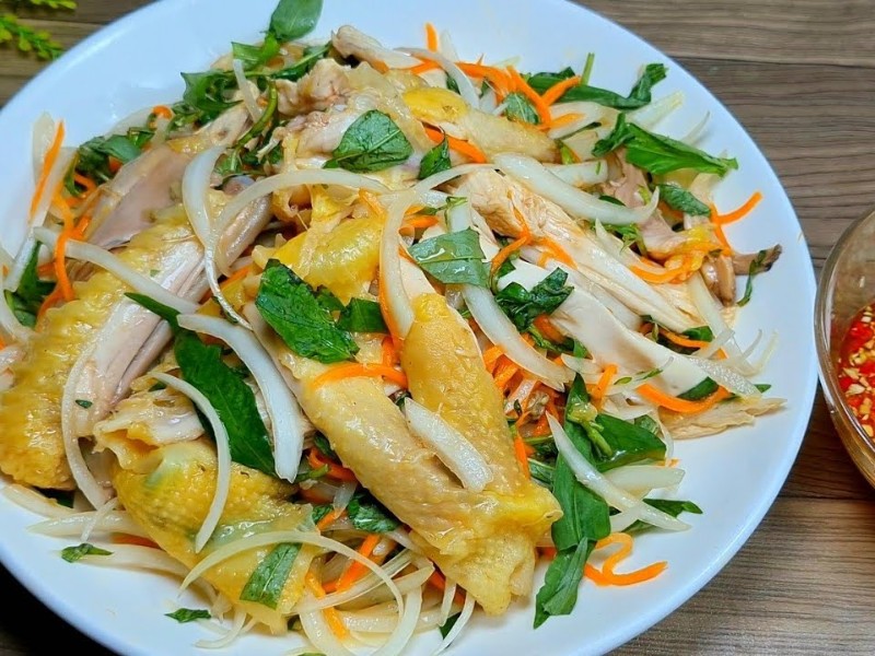 Món gỏi gà ta