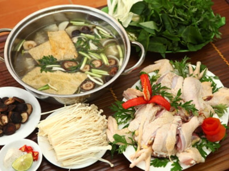Món lẩu gà ta thơm ngon
