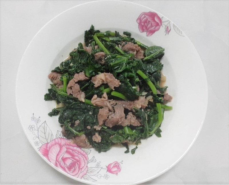 Lưu ý khi chế biến cải xoăn xào thịt bò