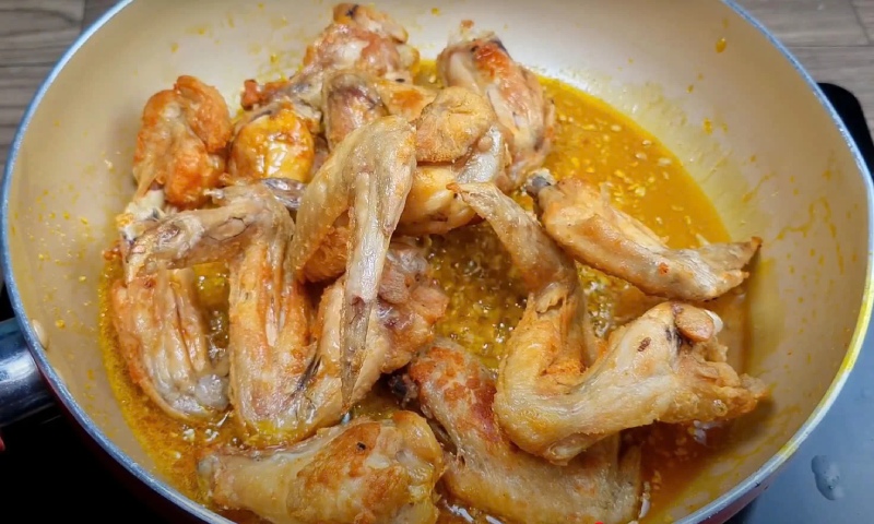 Cánh gà được chiên