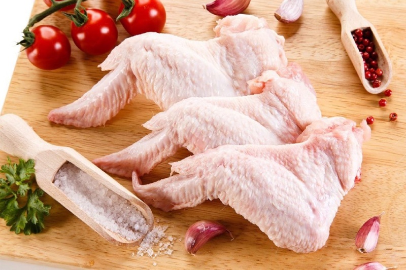 Mẹo chọn cánh gà ngon cho món cánh gà nướng phô mai