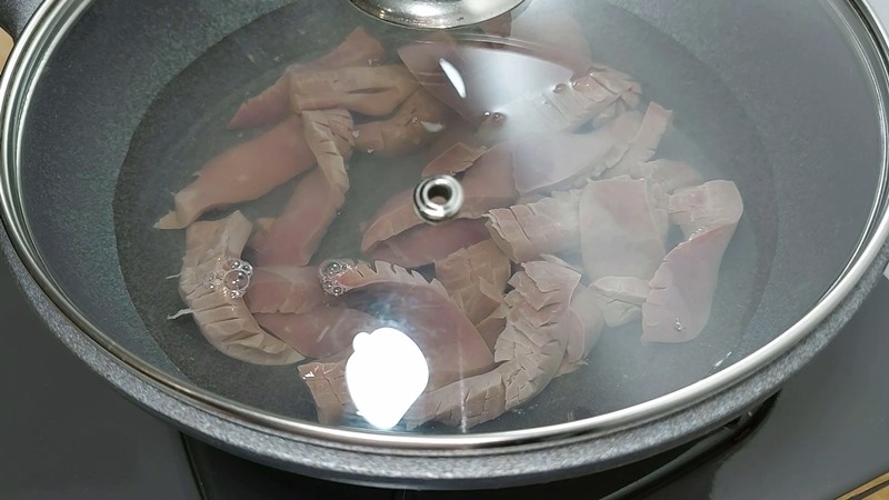 Cật heo luộc