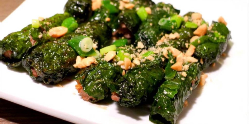hoàn thành chả nấm lá lốt giòn thơm hấp dẫn