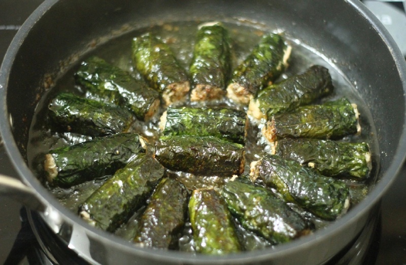 chiên chả nấm lá lốt