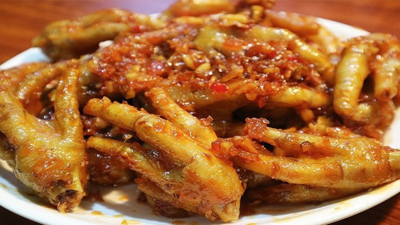 Thành phẩm món chân gà chiên nước mắm không cần dùng bột 
