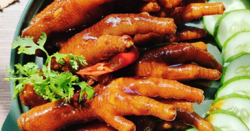 Thành phẩm món chấn gà hấp tàu xì kiểu Hong Kong