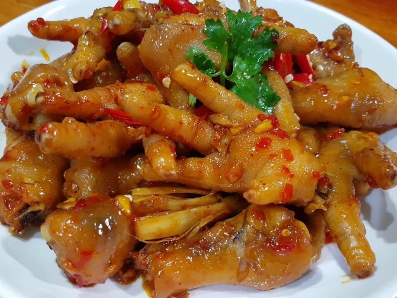 Những chú ý khi chế biến món chân gà trộn sa tế