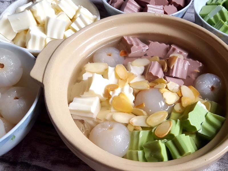 Chè khúc bạch mịn mát, mềm dẻo, thơm vị kem sữa và vani