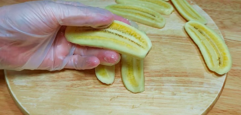 Công đoạn ướp chuối