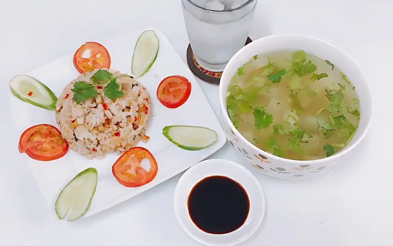 Bí quyết chọn nguyên liệu làm cơm chiên sả muối ớt tỏi