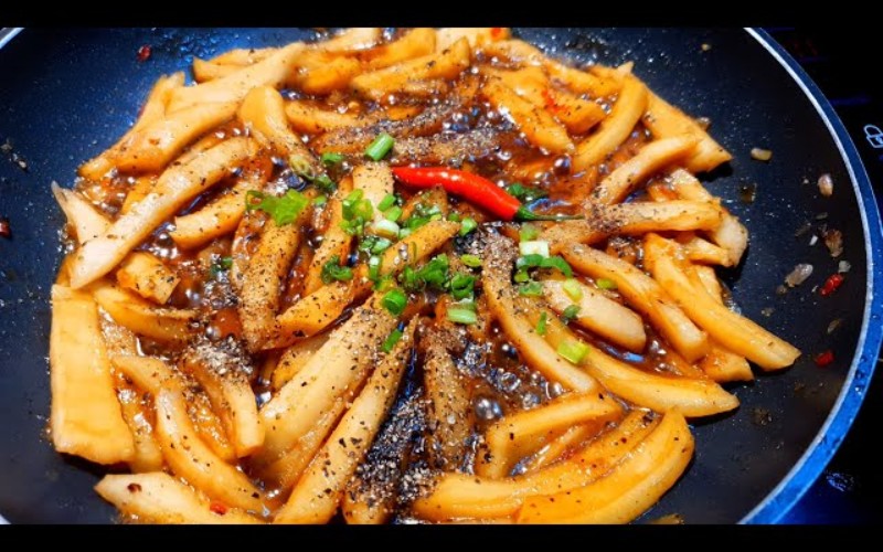 Món cơm dừa kho tiêu thơm ngon sau khi hoàn tất