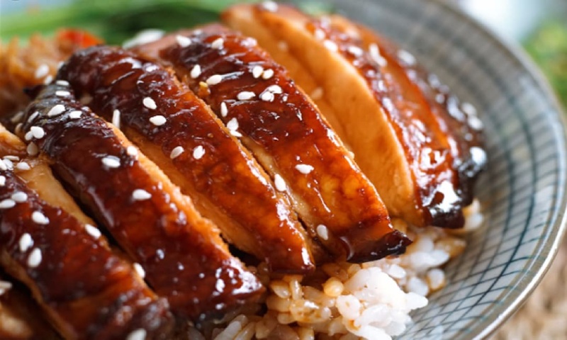 Khám phá cách làm cơm gà sốt Teriyaki kiểu Nhật 