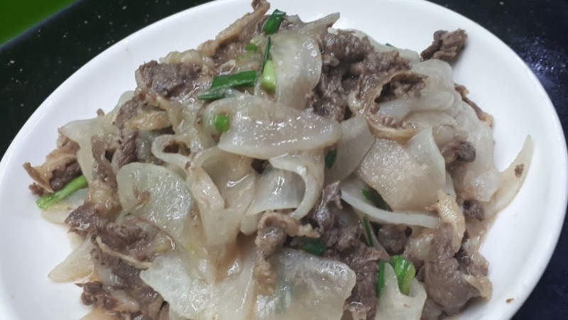 món củ cải xào thịt bò thơm ngon với bò mềm, củ cải ngọt vị