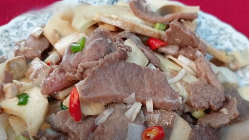 Thành phẩm món củ hủ dừa xào thịt bò thơm ngon