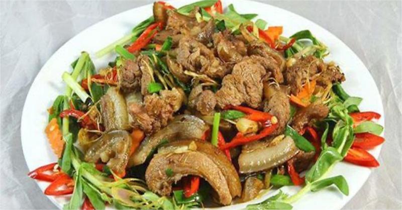 da bò xào sả ớt cay nồng bùng vị