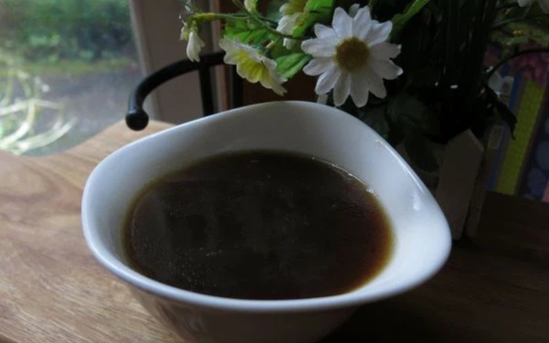  Nấu hỗn hợp dầu hào từ nước dùng 