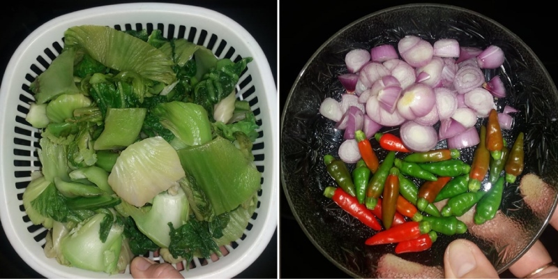 Rau cải đã sơ chế và rổ ớt cùng hành tím cắt lát