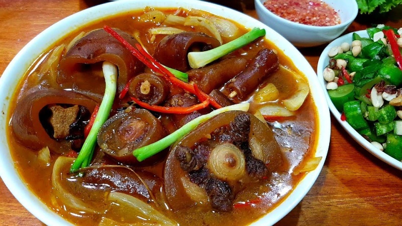 Khám phá cách làm đuôi bò hầm sả thơm ngon
