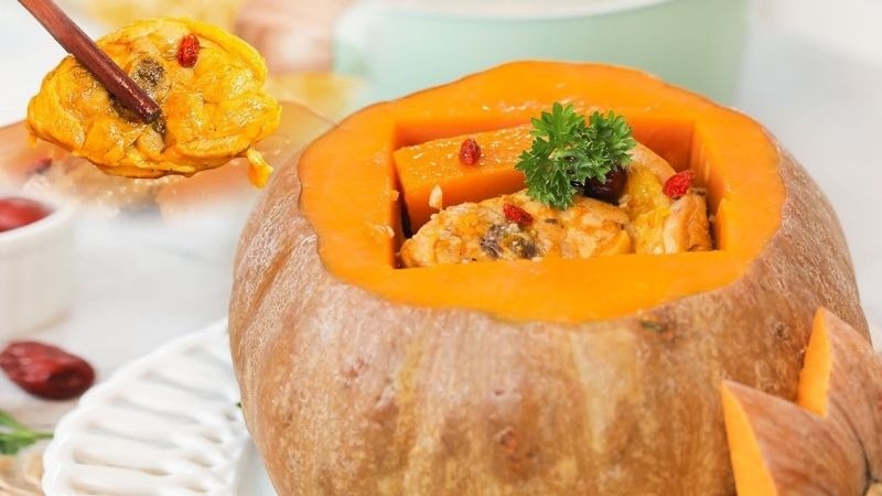 Thành phẩm Gà hấp bí đỏ đậu hà lan