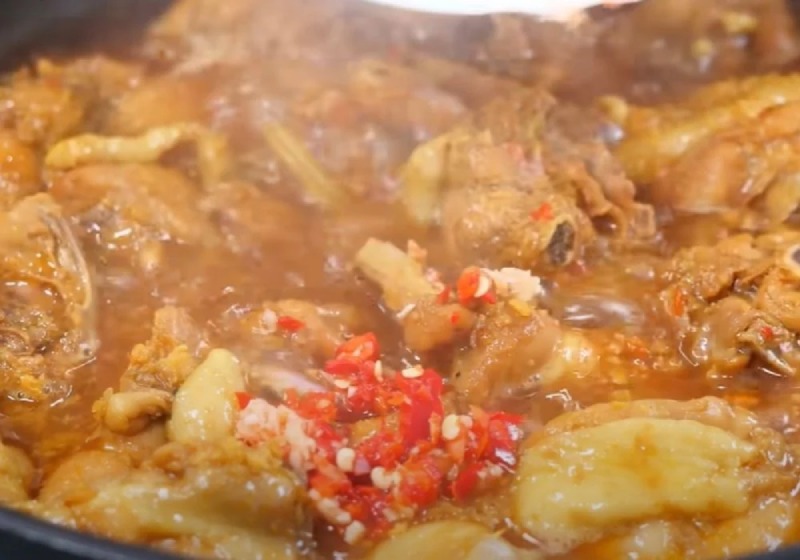 Bí quyết làm gà kho sa tế ngon