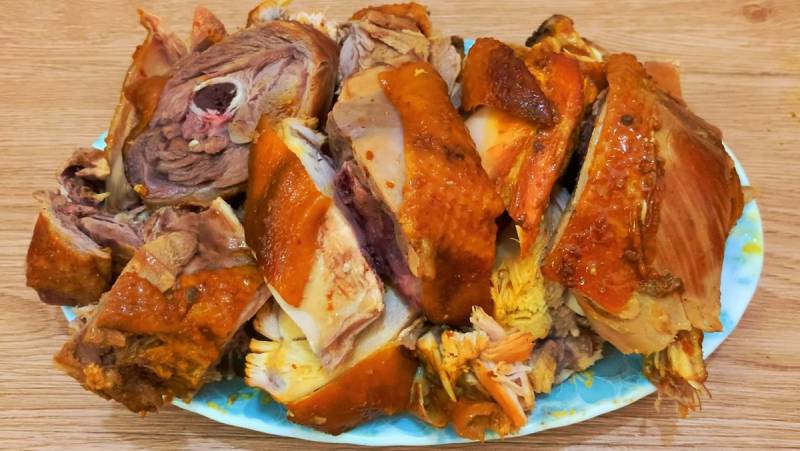 Khám phá cách làm gà muối xông khói