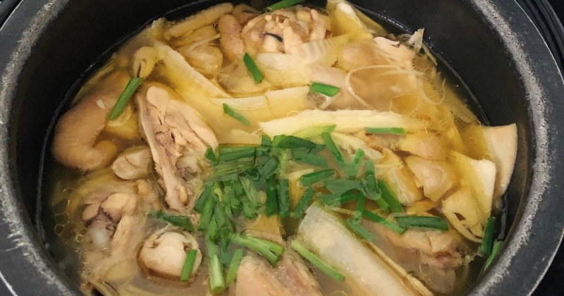 Khám phá cách làm gà nấu măng tươi thơm ngon