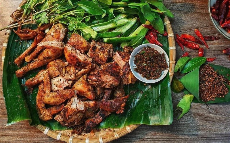 Những chú ý khi chế biến gà nướng mắc khén
