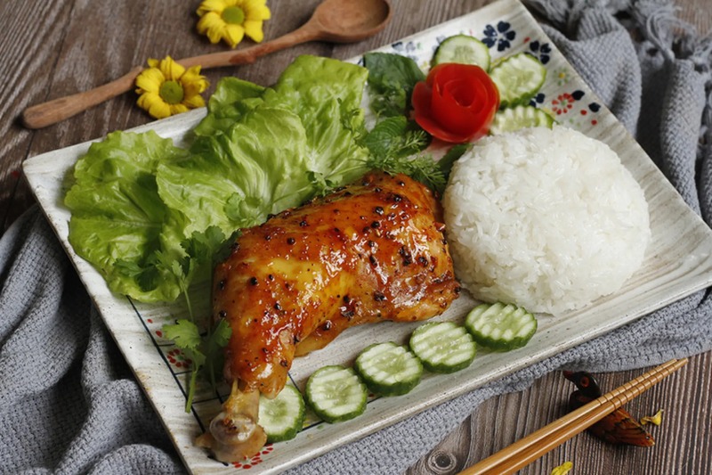 Thành phẩm gà quay tiêu đen kiểu KFC