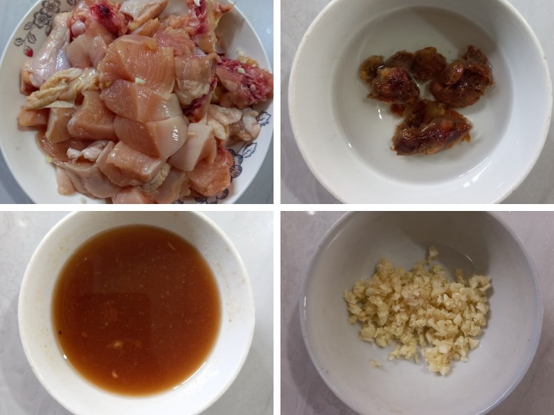 Sơ chế nguyên liệu làm gà rim me