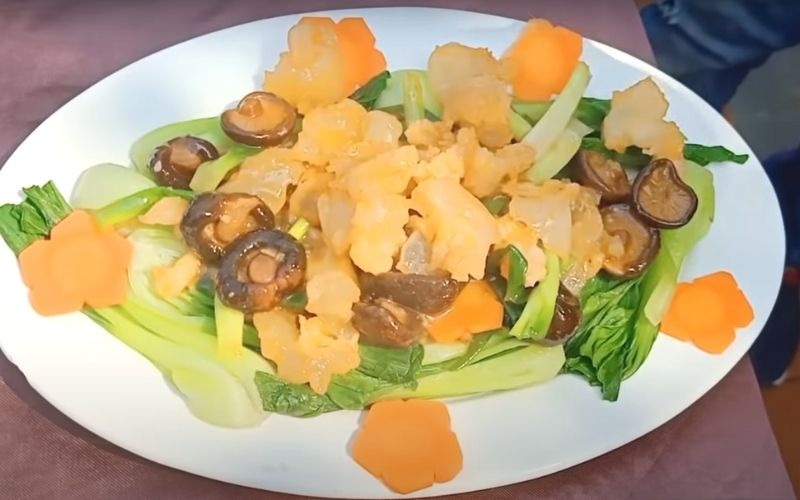 Những bí quyết giúp chế biến món gân bò xào nấm đông cô ngon