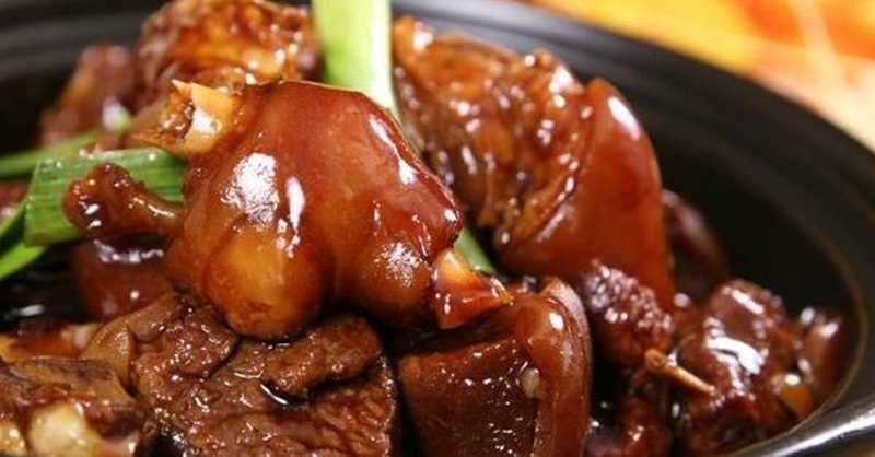Món giò heo kho cô ca hấp dẫn