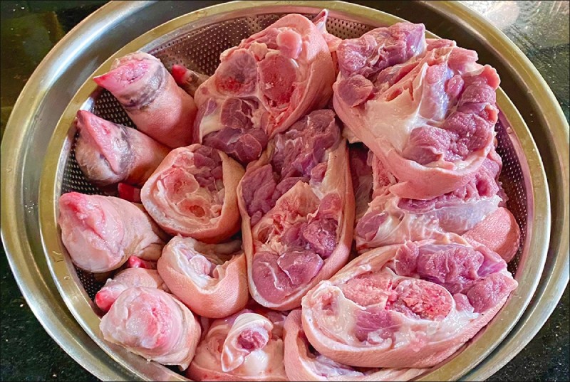 Chân giò heo tươi