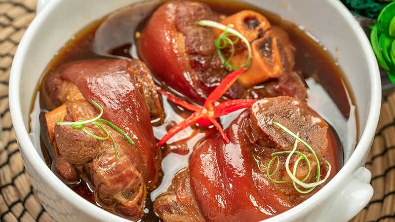 Món chân giò kho tiêu thơm ngon