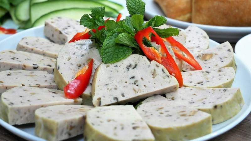 Khám phá cách làm giò lụa chay từ đậu xanh
