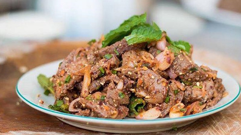 gỏi bò nướng lạ miệng thơm ngon